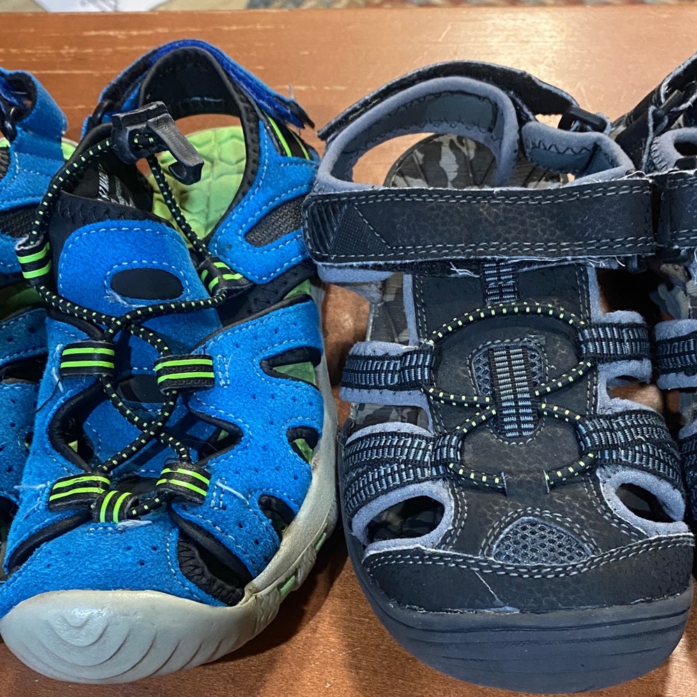 Kids Blue and Gray Size 2  Outdoor Sandals Bundle Summer Beach River Hiking